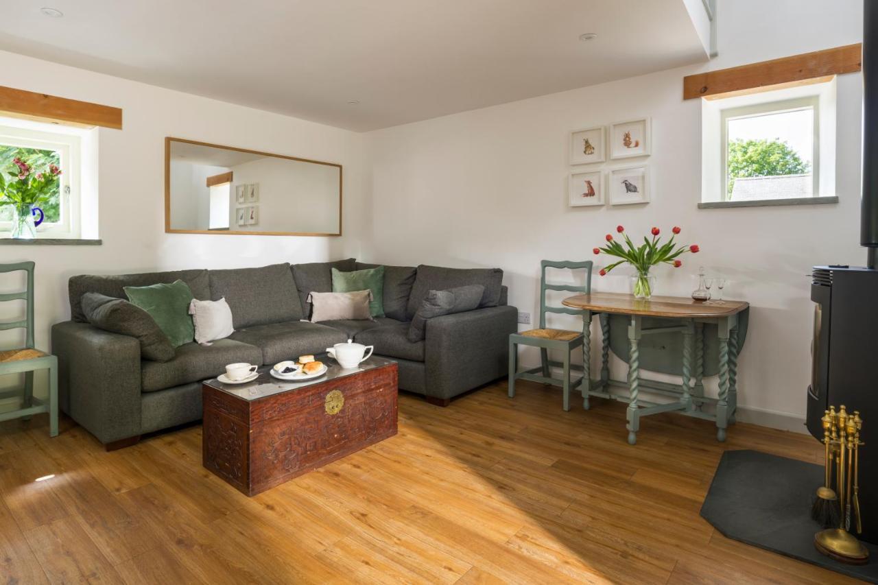 Red River Stables - Peaceful, Beautiful Grounds, Swimming Pool, Central Location For West Cornwall Camborne Kültér fotó