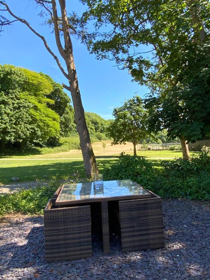Red River Stables - Peaceful, Beautiful Grounds, Swimming Pool, Central Location For West Cornwall Camborne Kültér fotó