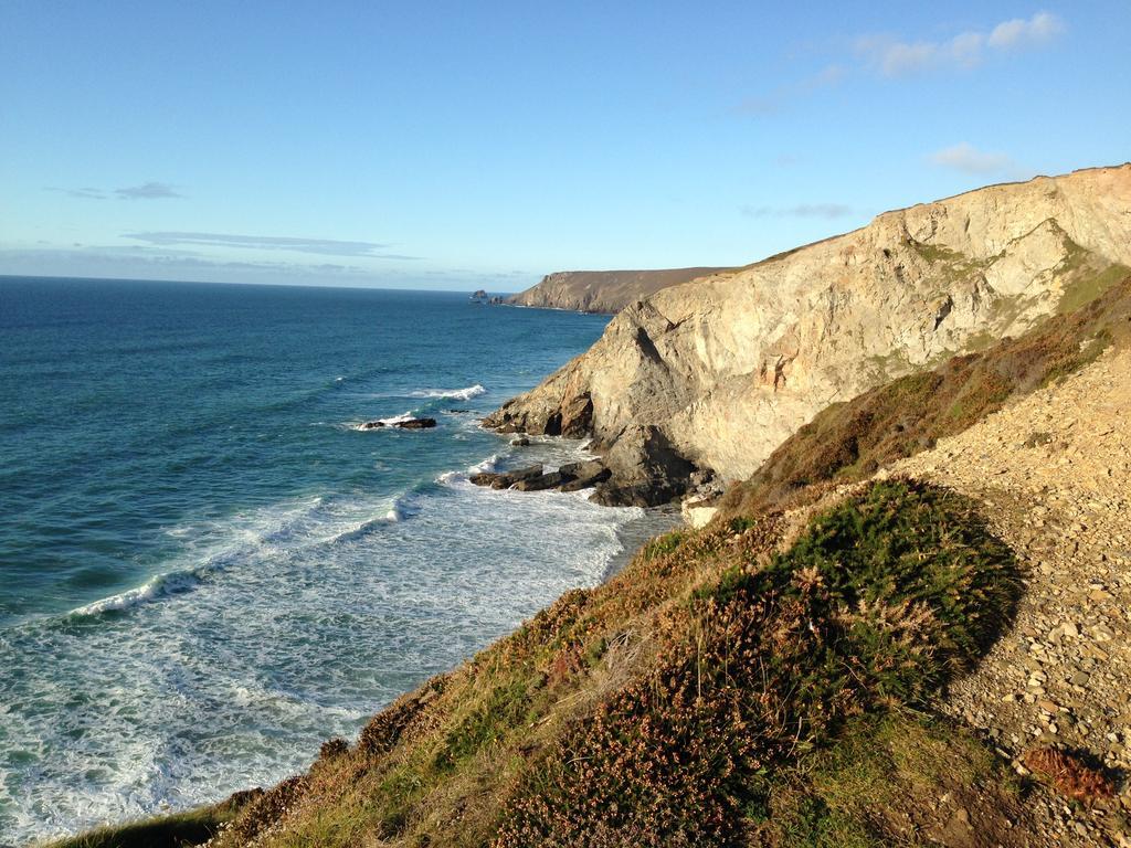 Red River Stables - Peaceful, Beautiful Grounds, Swimming Pool, Central Location For West Cornwall Camborne Kültér fotó